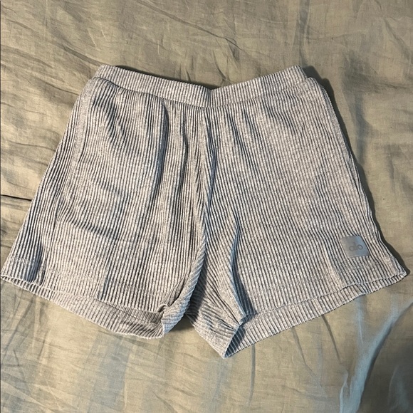 Alo Muse Set - Picture 2 of 9